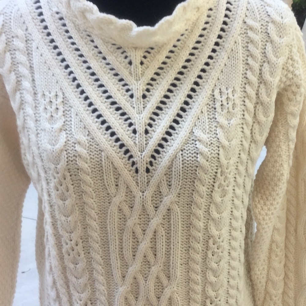 Sold Irish store merino wool pullover detailed collar - Picture 3 of 13